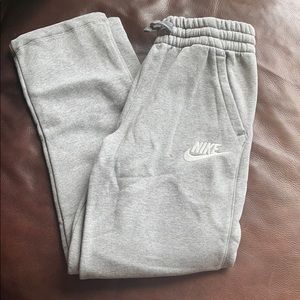 Boys Nike Standard Fit- Large